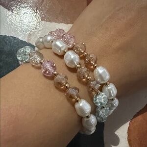 Elegant Pearl and Crystal Beaded Bracelet Set
